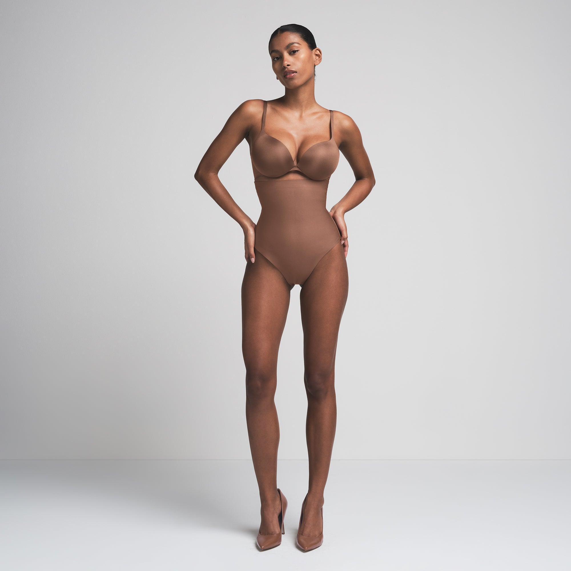 SKIMS BODY CORE SCULPT HIGH-WAISTED THONG | JASPER - Mind Türkiye