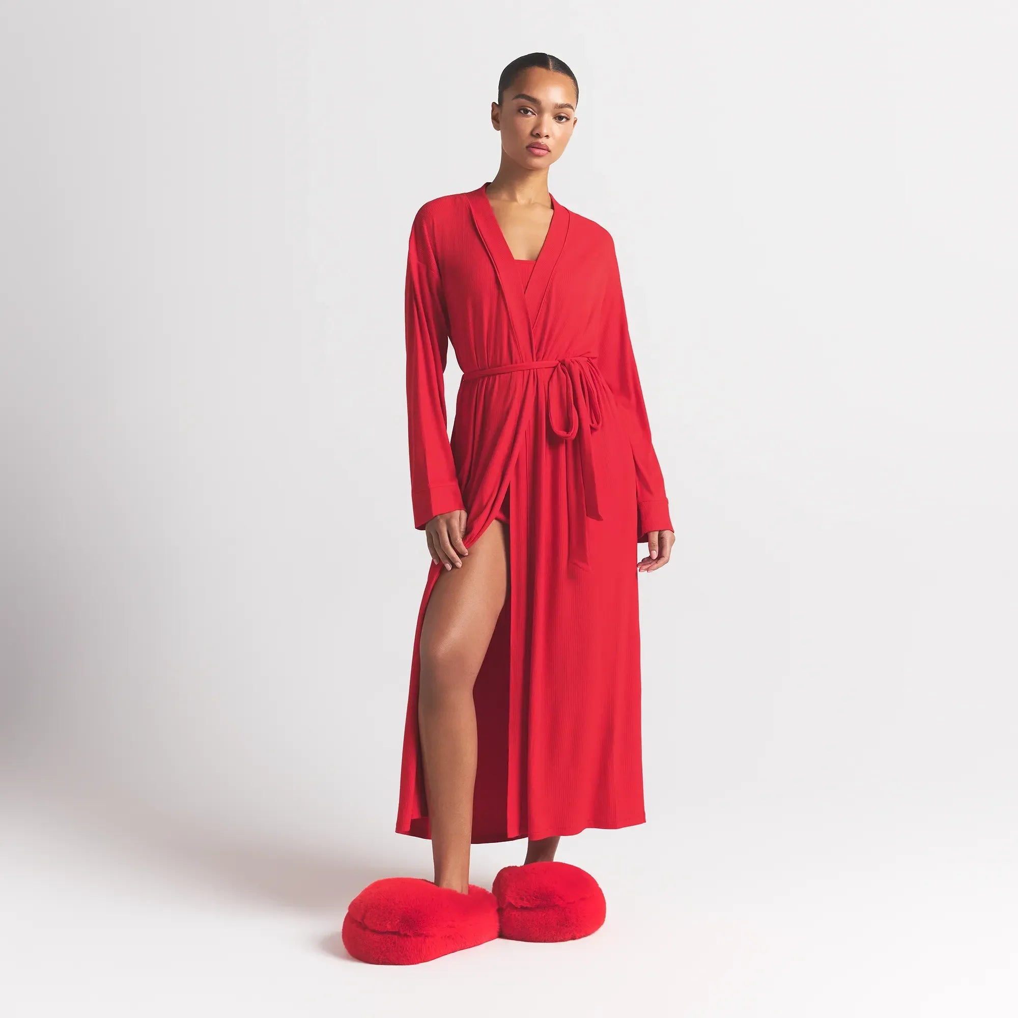 SKIMS SOFT LOUNGE LONG ROBE | CHERRY - Mind Türkiye