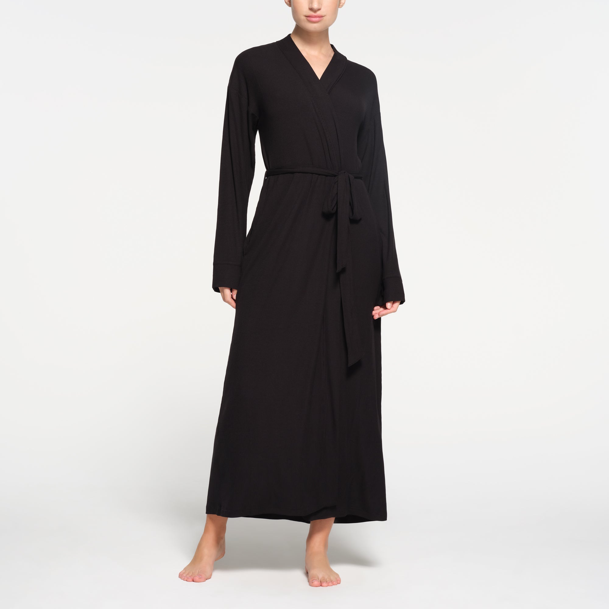 SKIMS SOFT LOUNGE LONG ROBE | ONYX - Mind Türkiye
