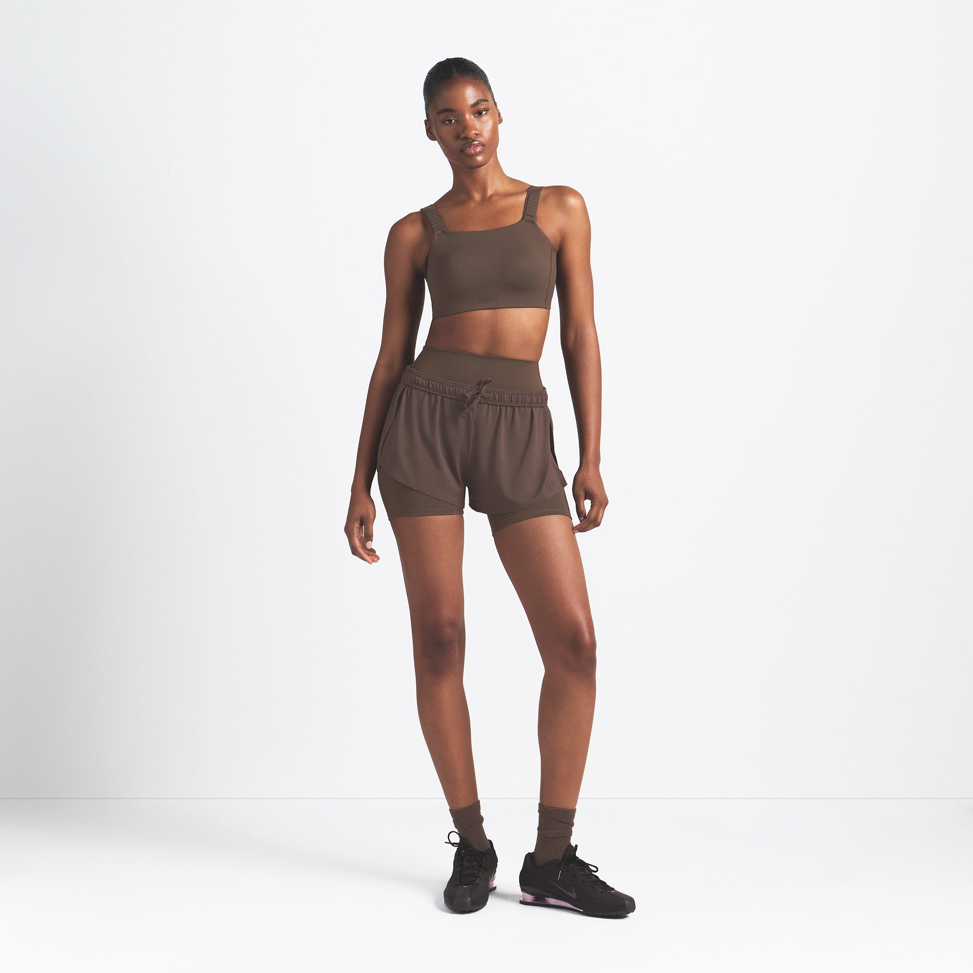 NikeSKIMS AIRY MINI SHORT | DARK SEPIA - Mind Türkiye