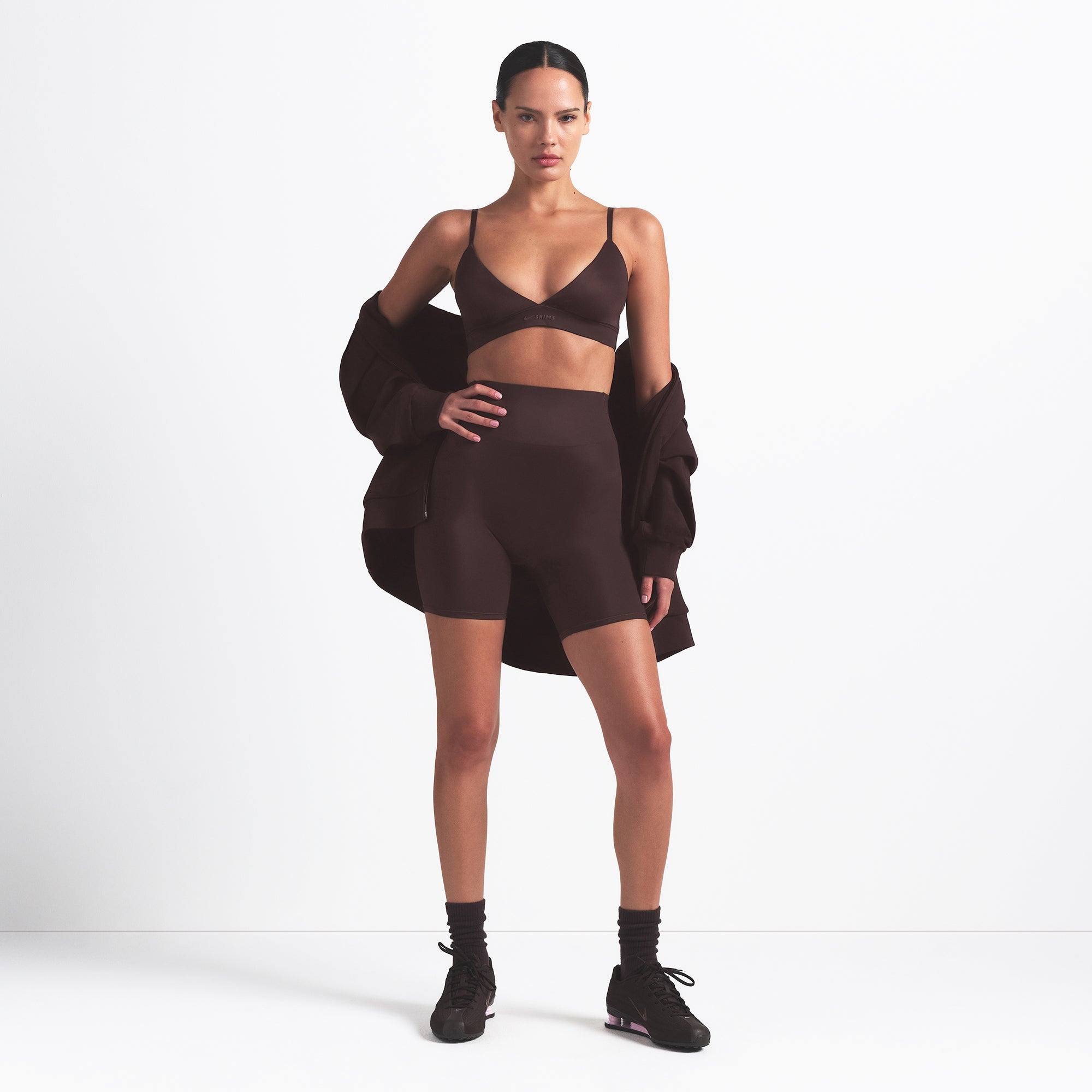 NikeSKIMS SHINE BONDED WAIST 5″ BIKER SHORT | PHOENIX - Mind Türkiye