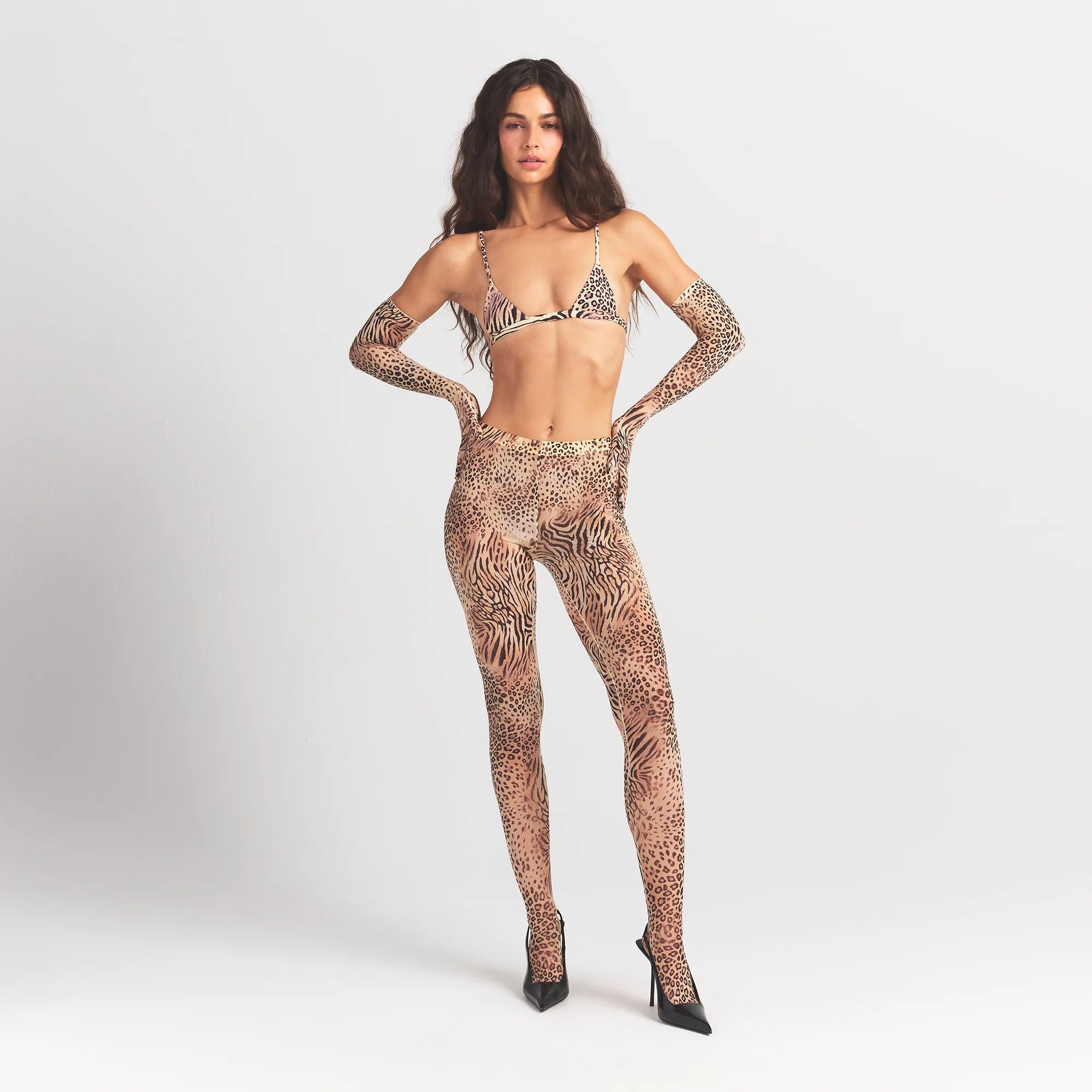 SKIMS MILKY SHEER FOOTED LEGGING | SAND MULTI ANIMAL - Mind Türkiye
