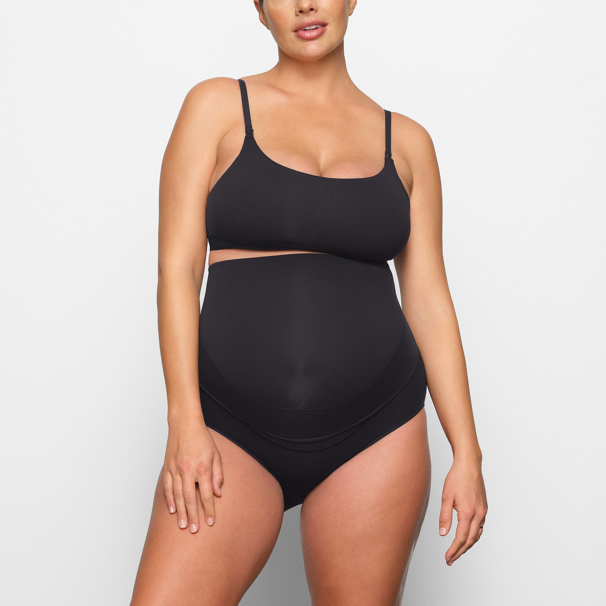 SKIMS FITS EVERYBODY MATERNITY PUMPING SCOOP BRALETTE | ONYX - Mind Türkiye