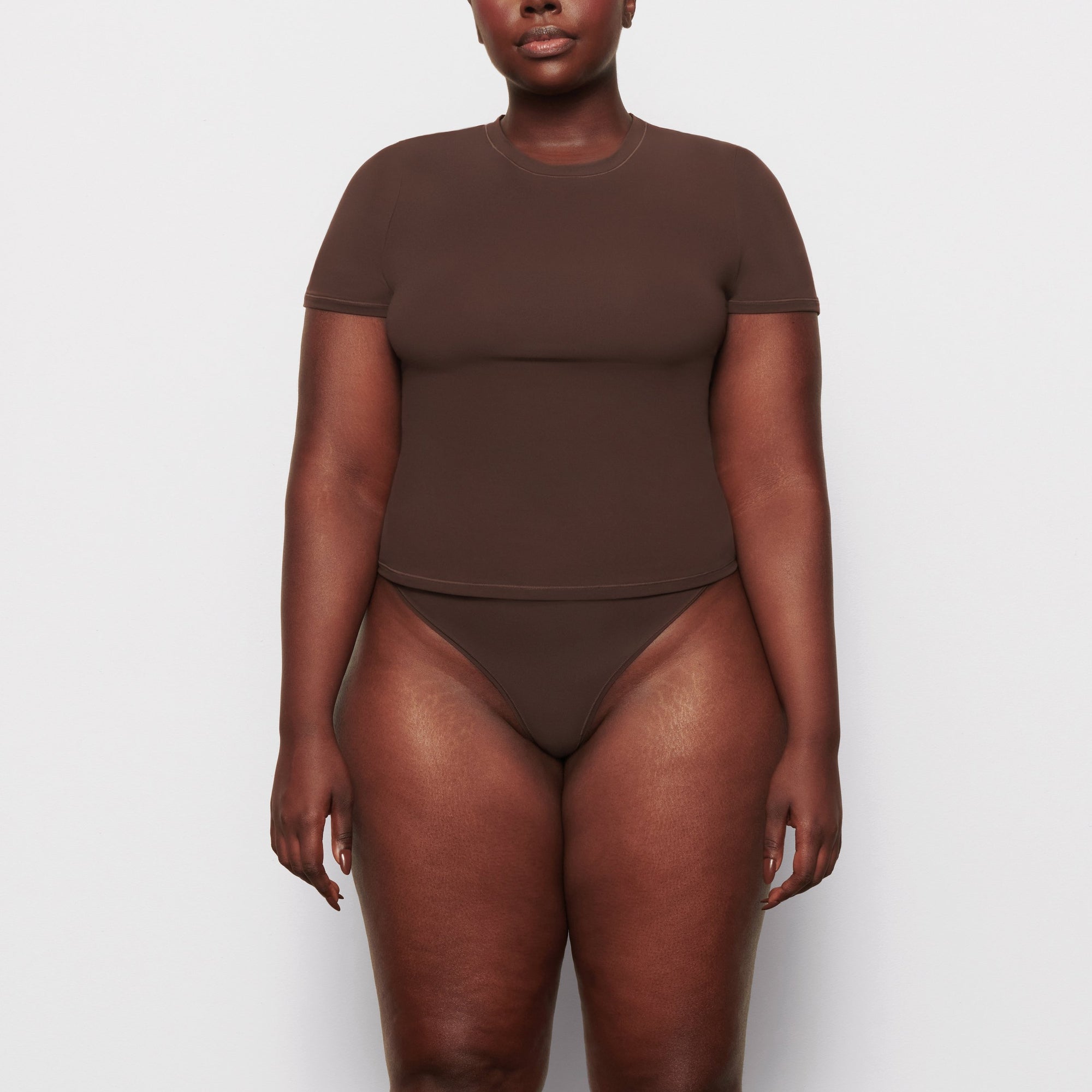 SKIMS FITS EVERYBODY T-SHIRT | COCOA - Mind Türkiye