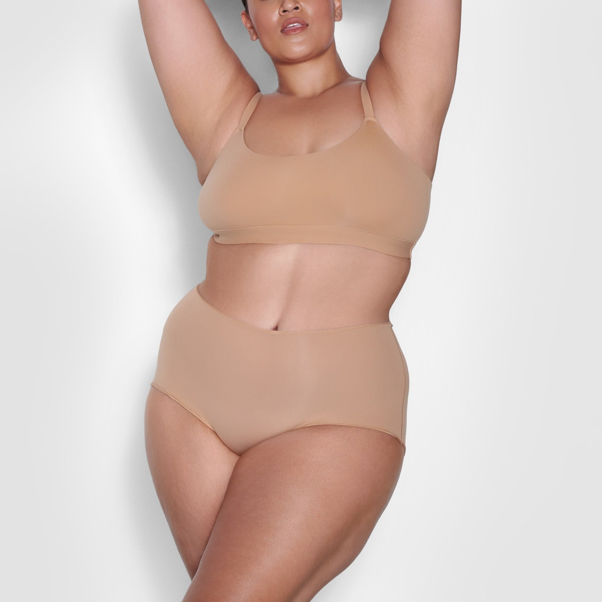 SKIMS FITS EVERYBODY BOY SHORT | OCHRE - Mind Türkiye