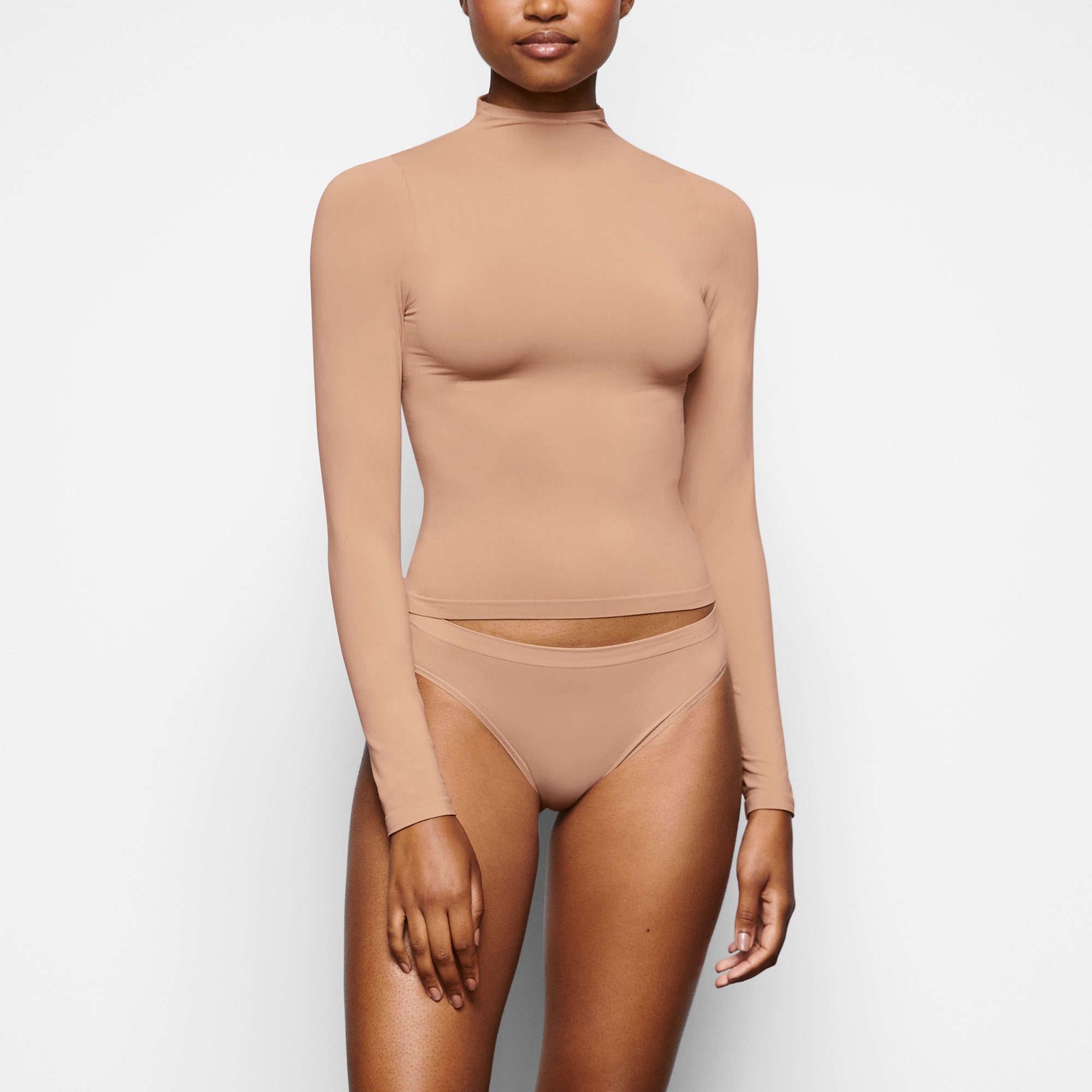 SKIMS SOFT SMOOTHING SEAMLESS BRIEF | OCHRE - Mind Türkiye