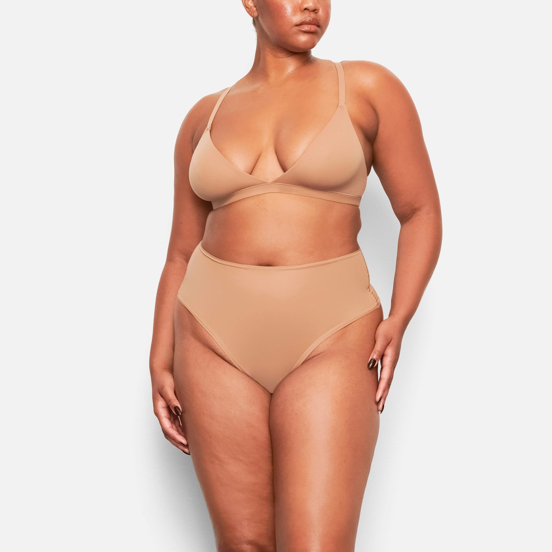 SKIMS FITS EVERYBODY HIGH-WAISTED THONG | SIENNA - Mind Türkiye