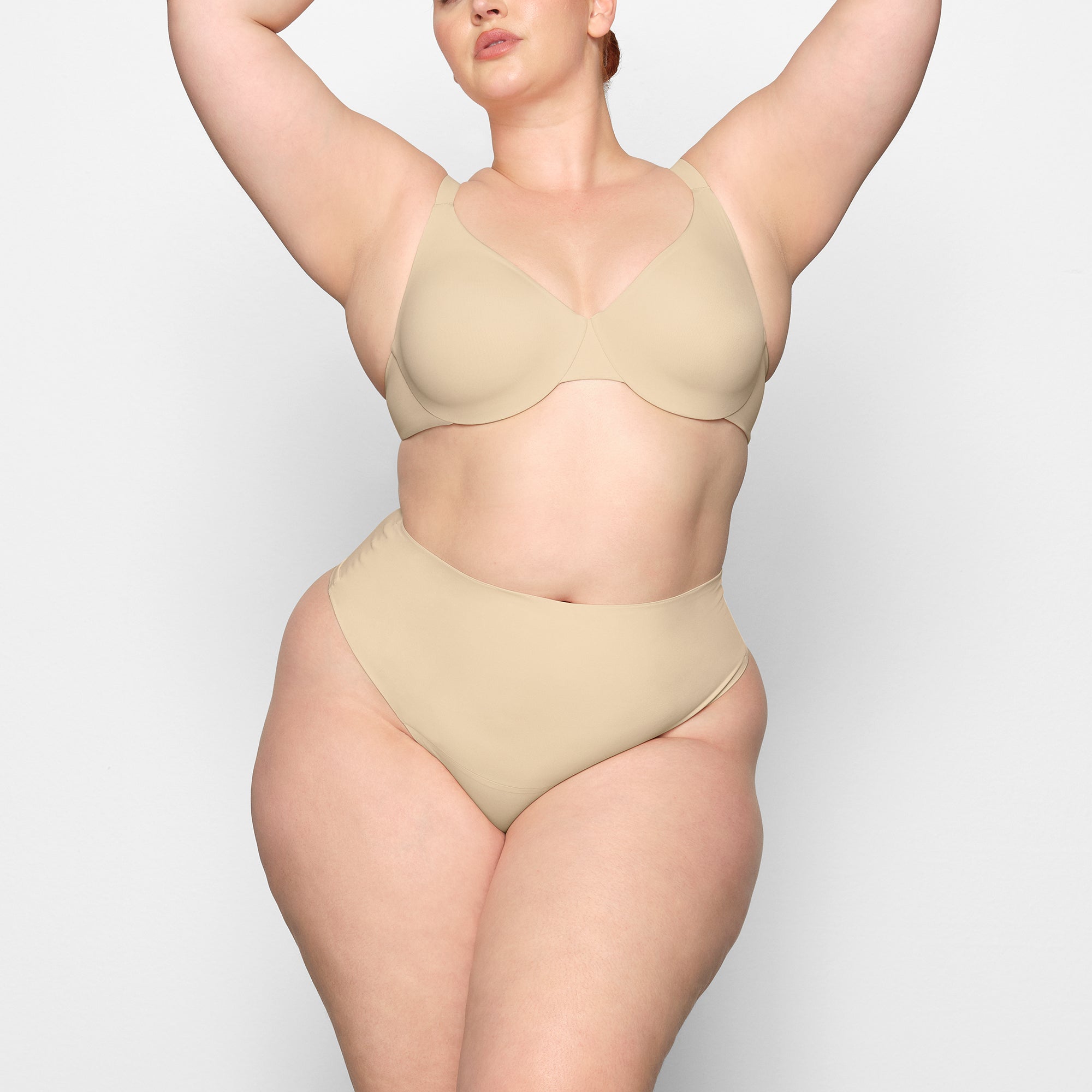 SKIMS SMOOTHING INTIMATES HIGH-WAISTED THONG | SAND - Mind Türkiye