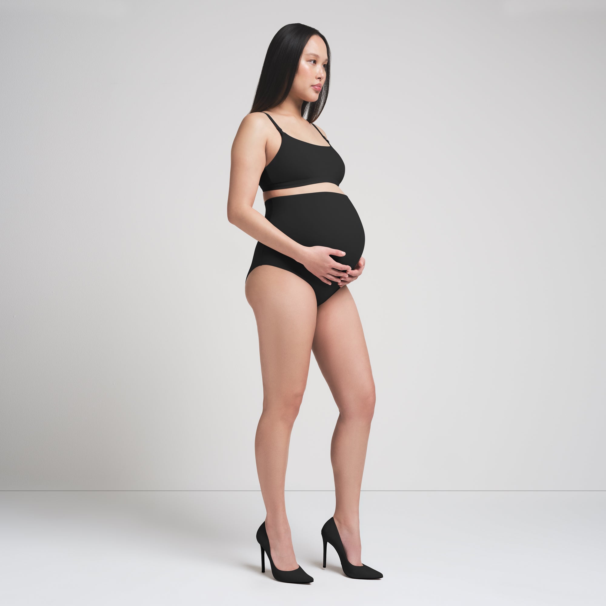 SKIMS FITS EVERYBODY MATERNITY NURSING SCOOP BRALETTE | ONYX - Mind Türkiye