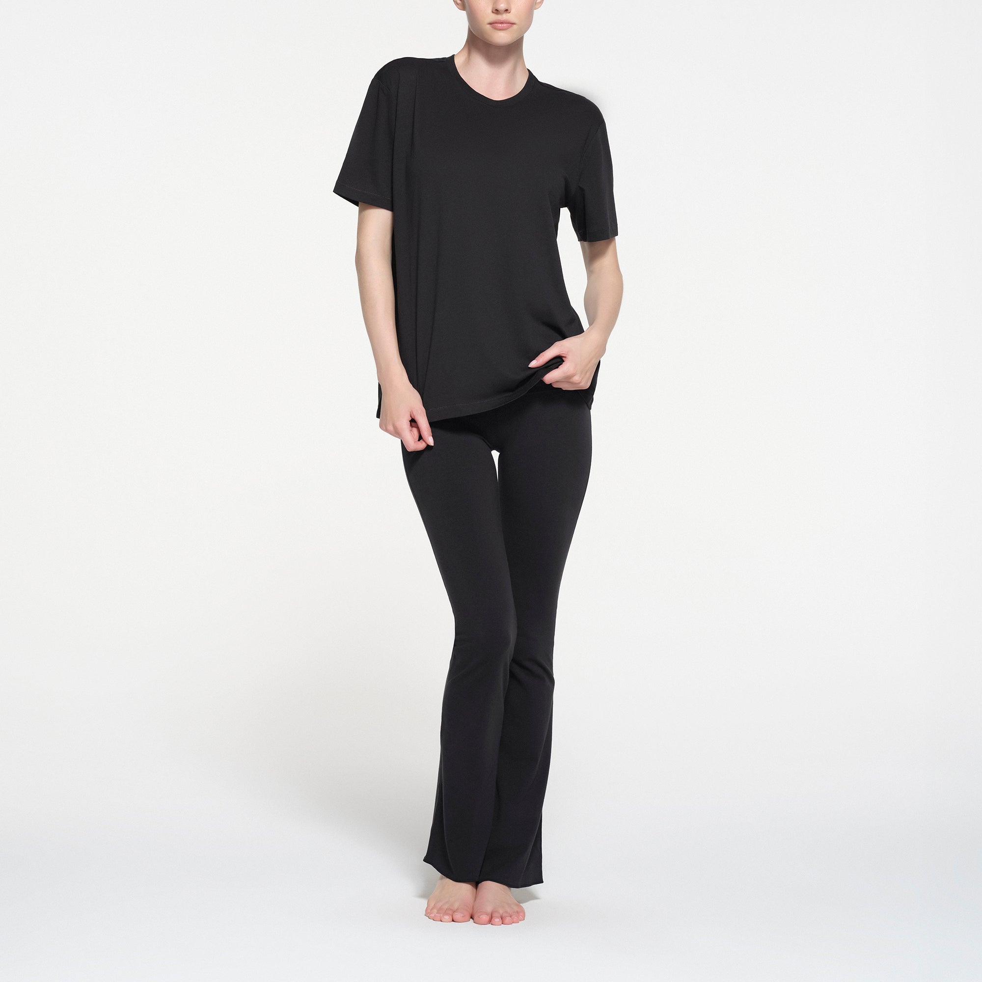 SKIMS RELAXED TEES OVERBedenD LONG T-SHIRT | ONYX - Mind Türkiye