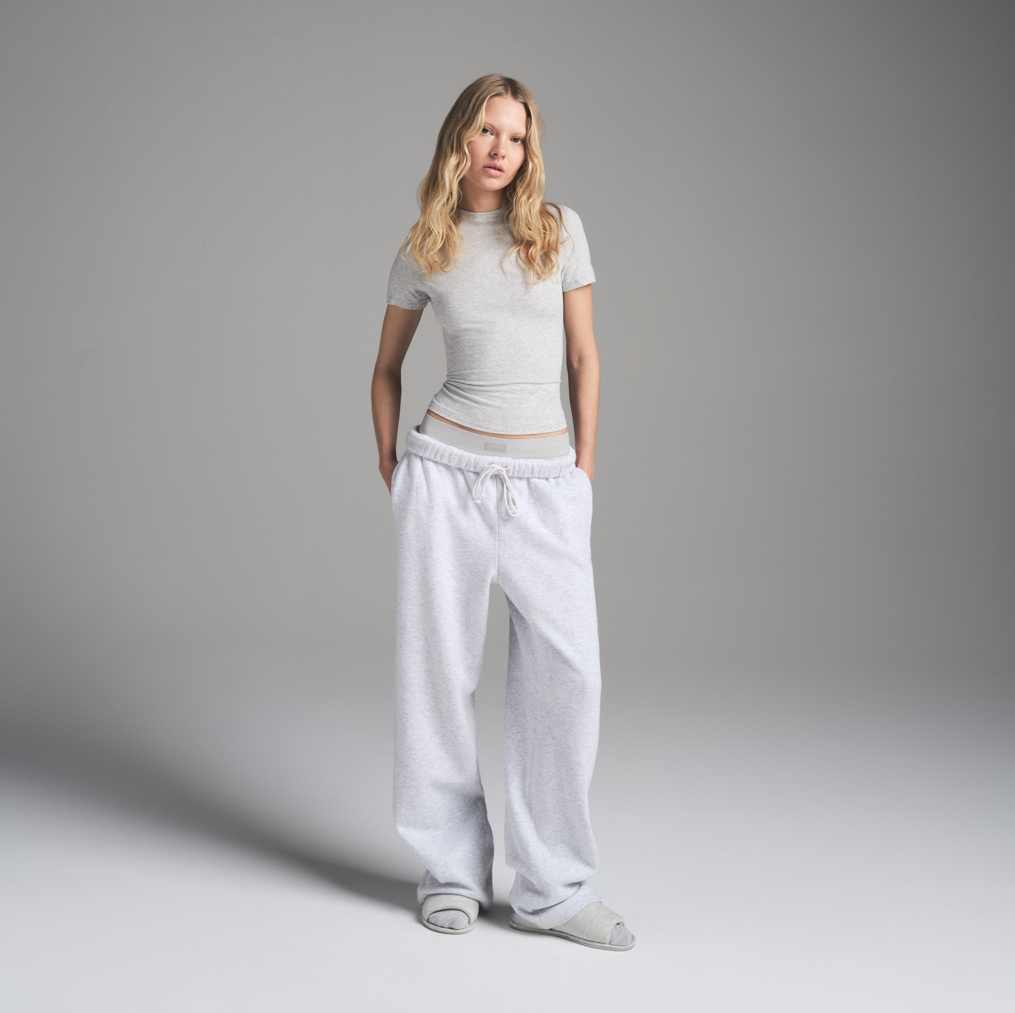 SKIMS COTTON FLEECE CLASSIC STRAIGHT LEG PANT | LIGHT HEATHER GREY - Mind Türkiye