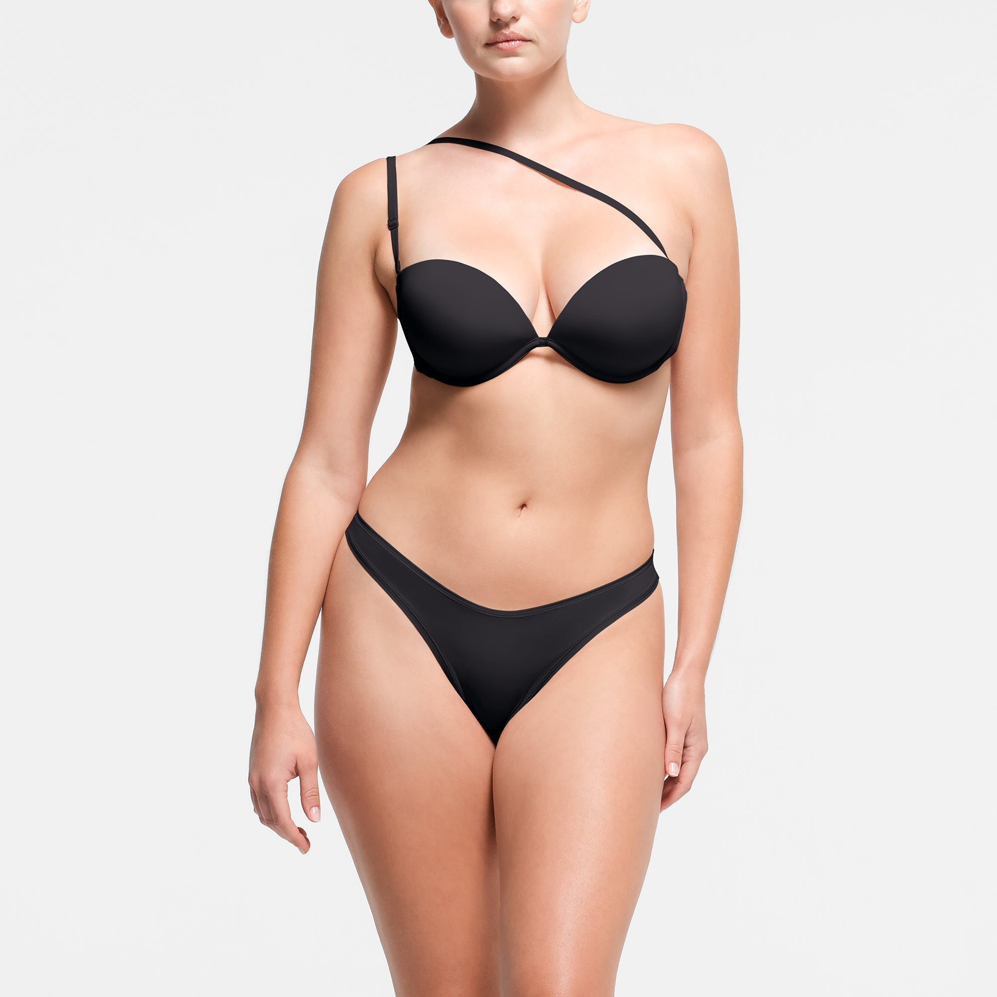 SKIMS MULTI-WAY BRA | ONYX - Mind Türkiye