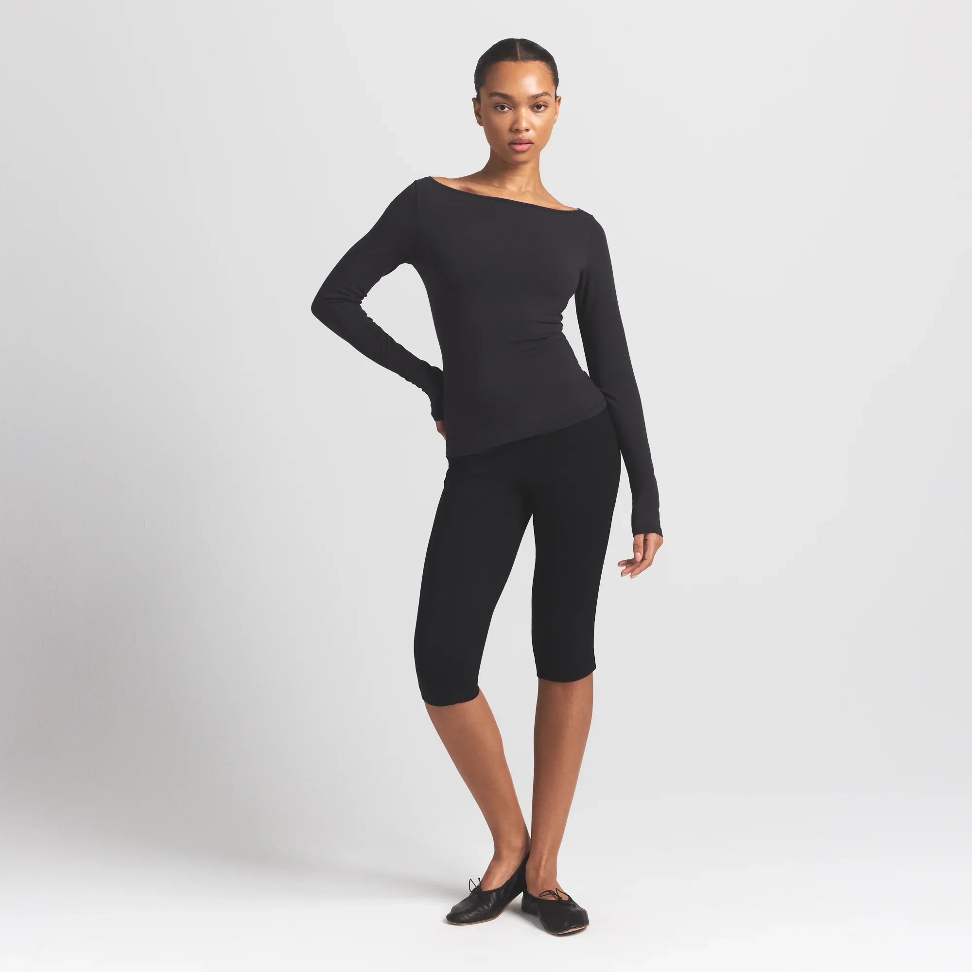 SKIMS COTTON JERSEY LONG SLEEVE BOATNECK TOP | SOOT - Mind Türkiye
