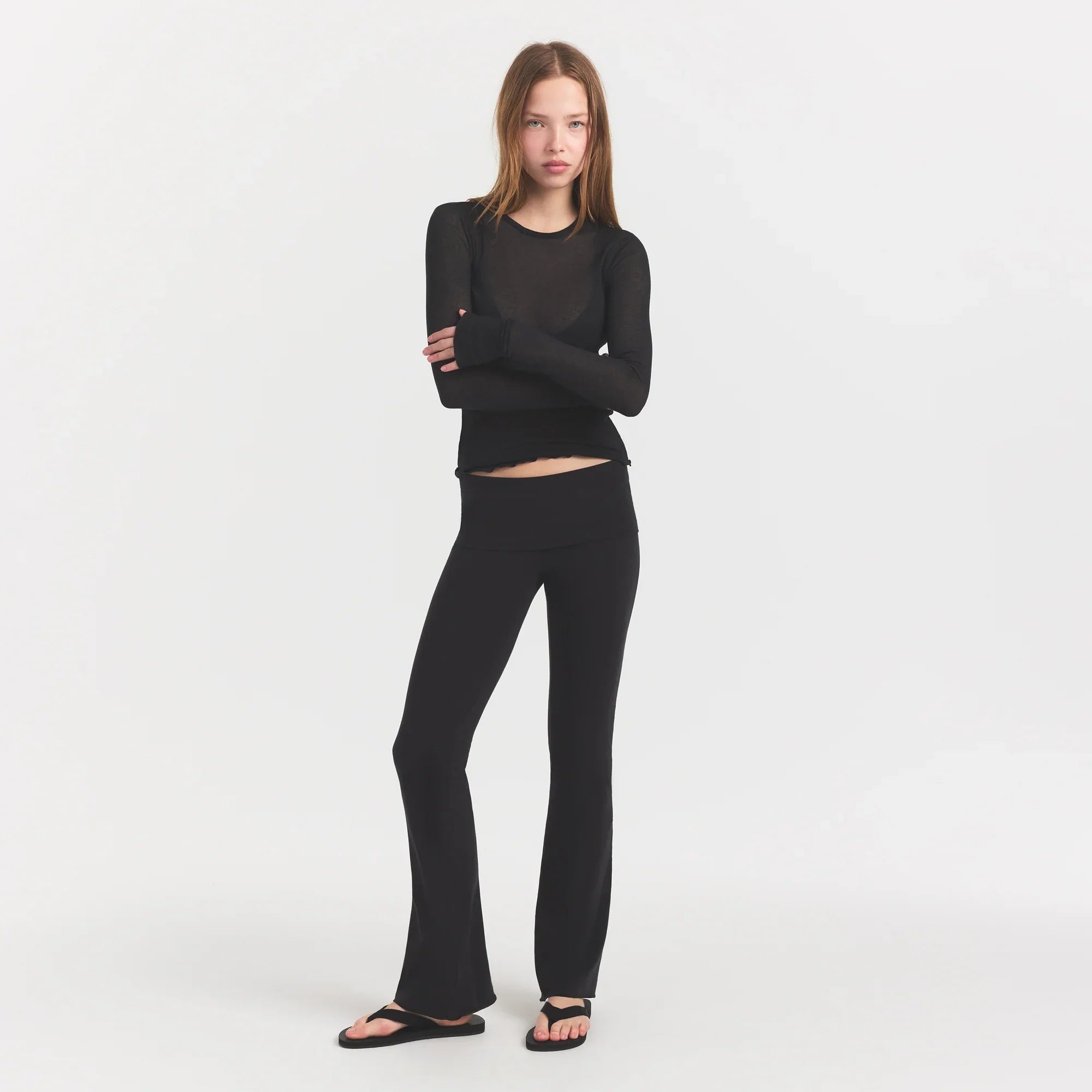 SKIMS SHEER RIB LONG SLEEVE TOP | SOOT - Mind Türkiye