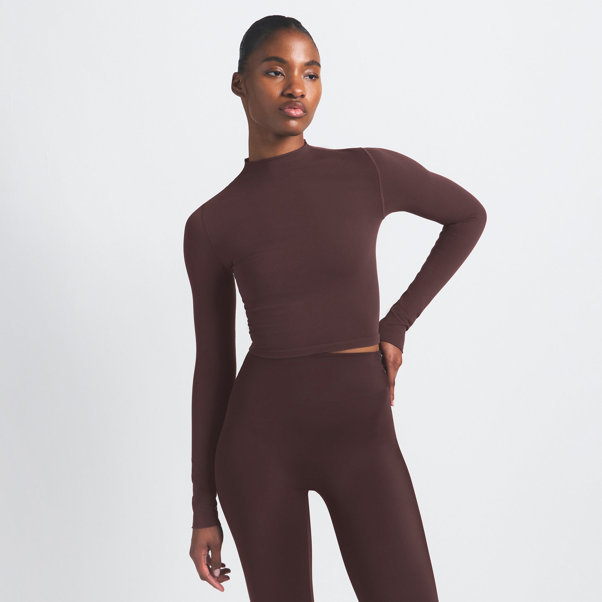 NikeSKIMS VINTAGE SEAMLESS MOCK NECK CROP TOP | PHOENIX - Mind Türkiye