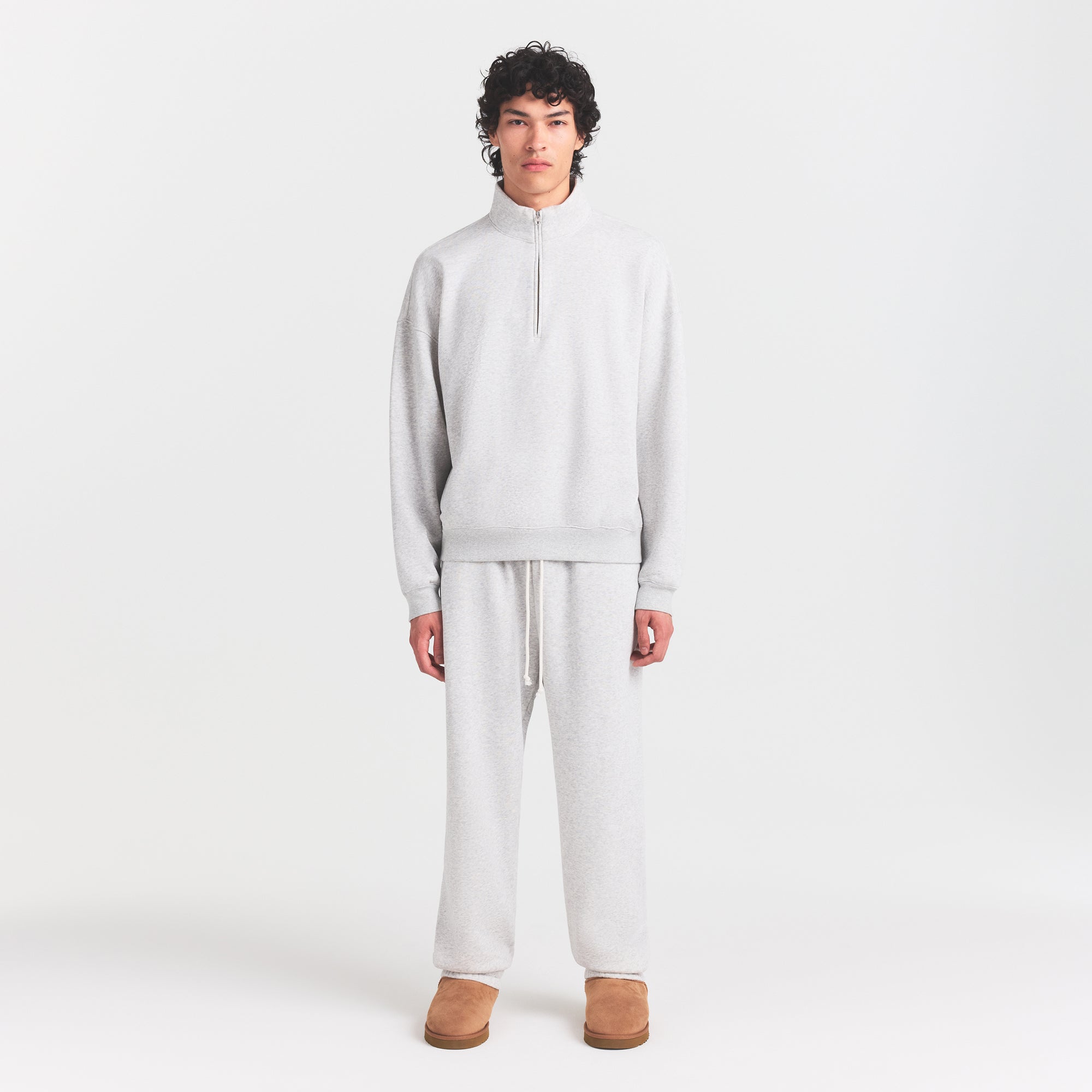 SKIMS FLEECE LOUNGE MENS RELAXED QUARTER ZIP | LIGHT HEATHER GREY - Mind Türkiye