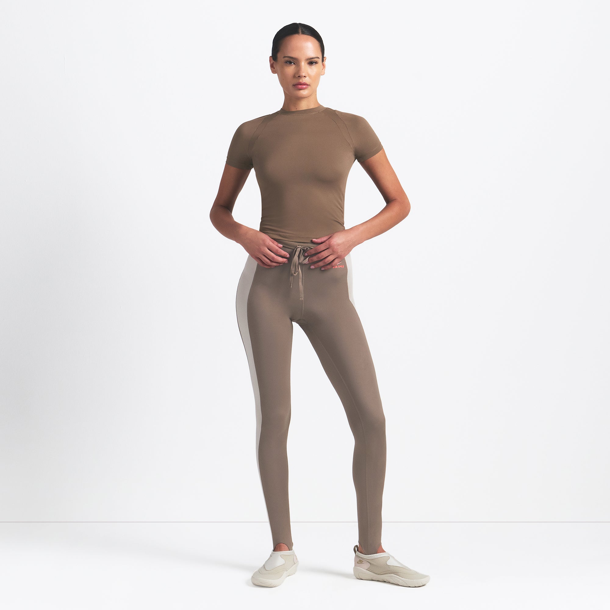 NikeSKIMS AIRY BABY TEE | MYRRH - Mind Türkiye