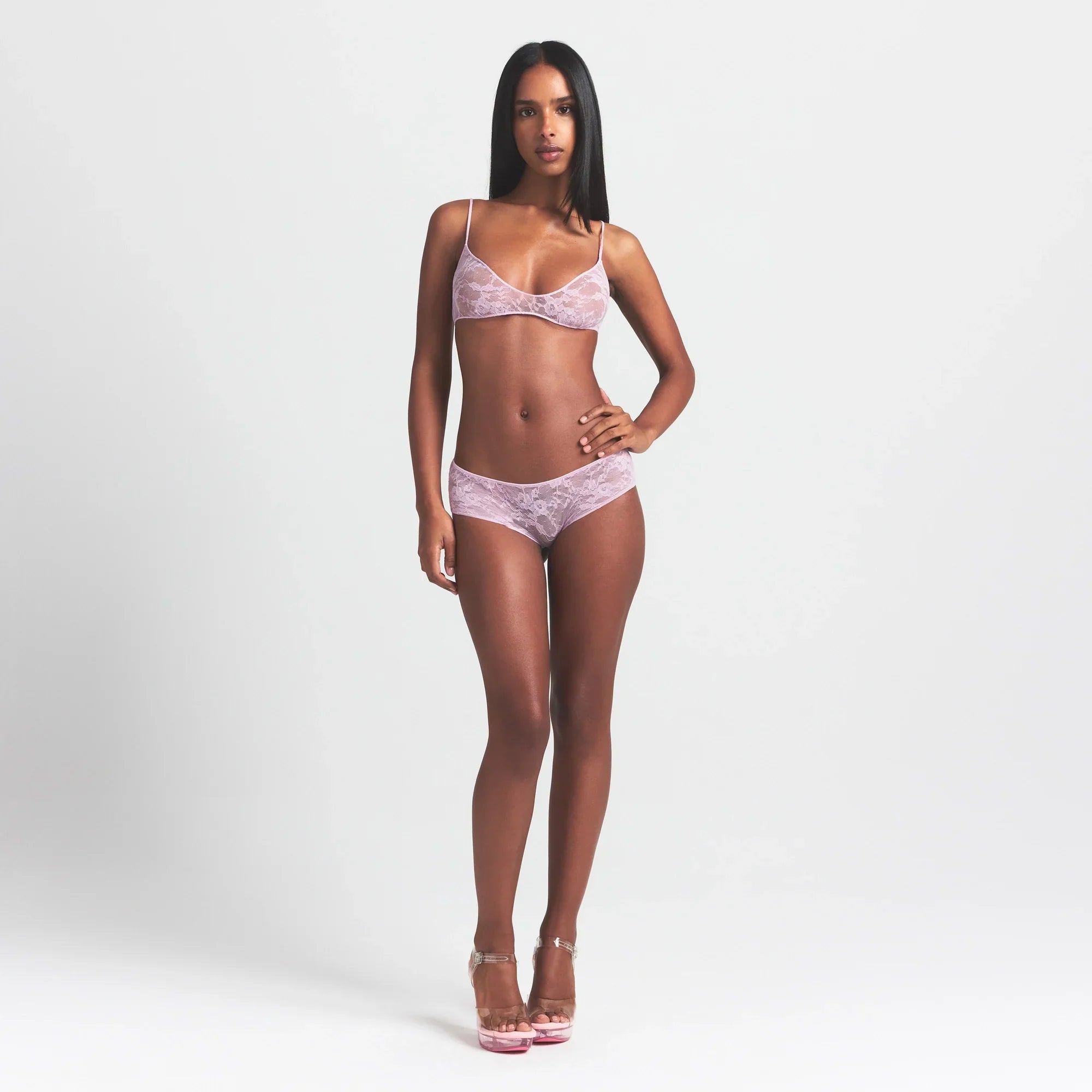 SKIMS STRETCH LACE SKIMPY SCOOP BRALETTE | BABY PINK - Mind Türkiye