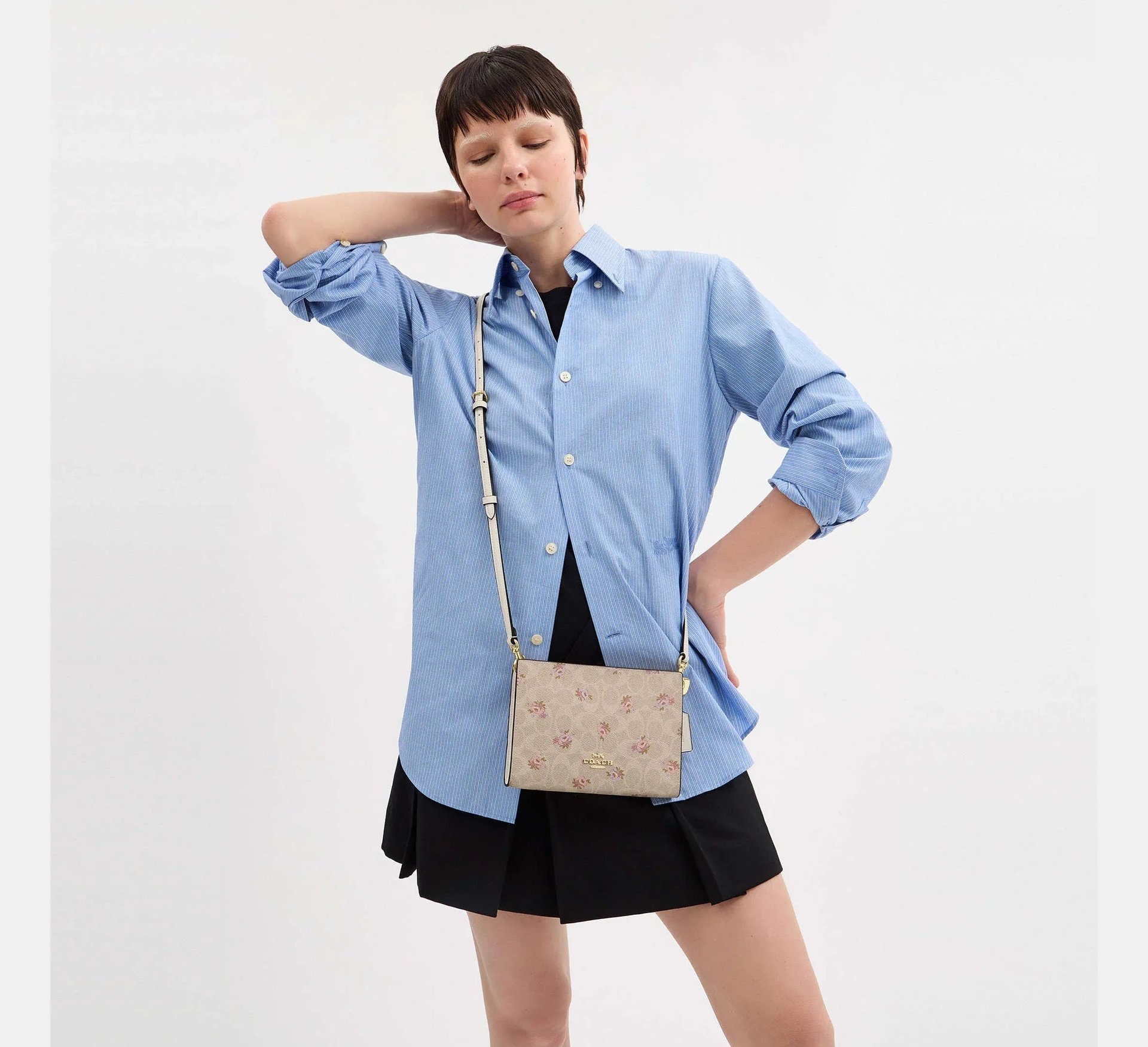 Coach Slim Crossbody Bag In Signature With Floral Print – Gold/Sand Multi - Mind Türkiye