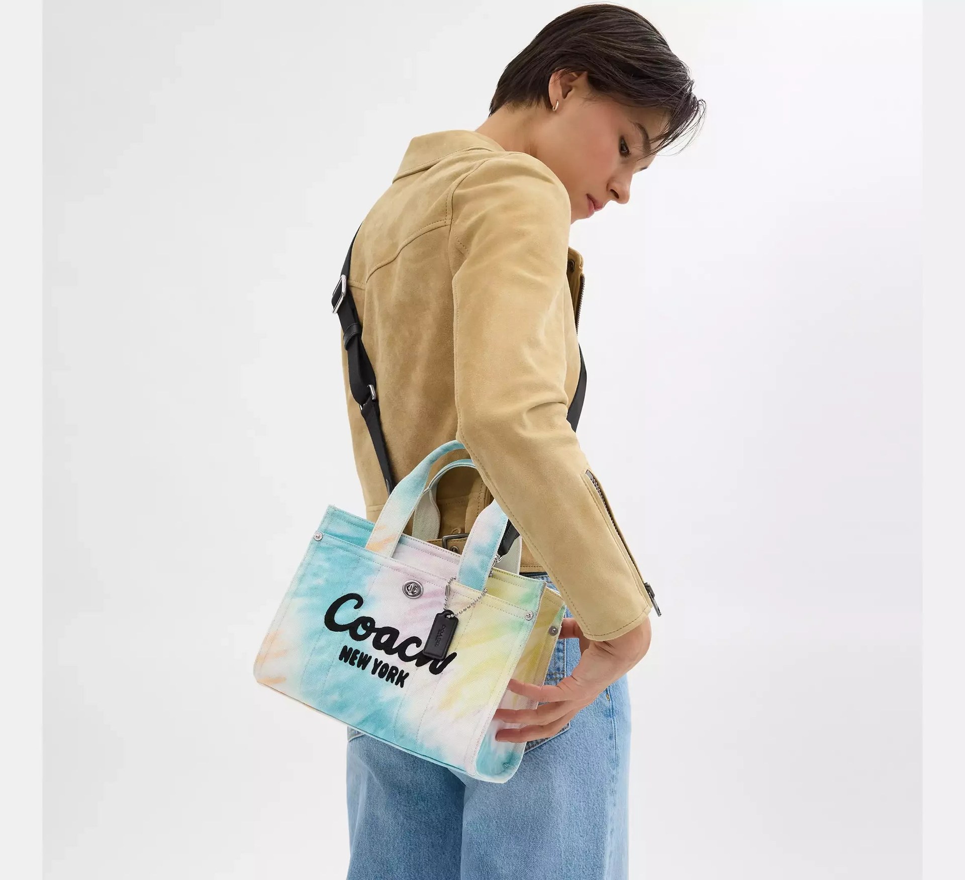 Coach Cargo Tote Bag 26 With Rainbow Tie-Dye Print – Silver/Multi - Mind Türkiye