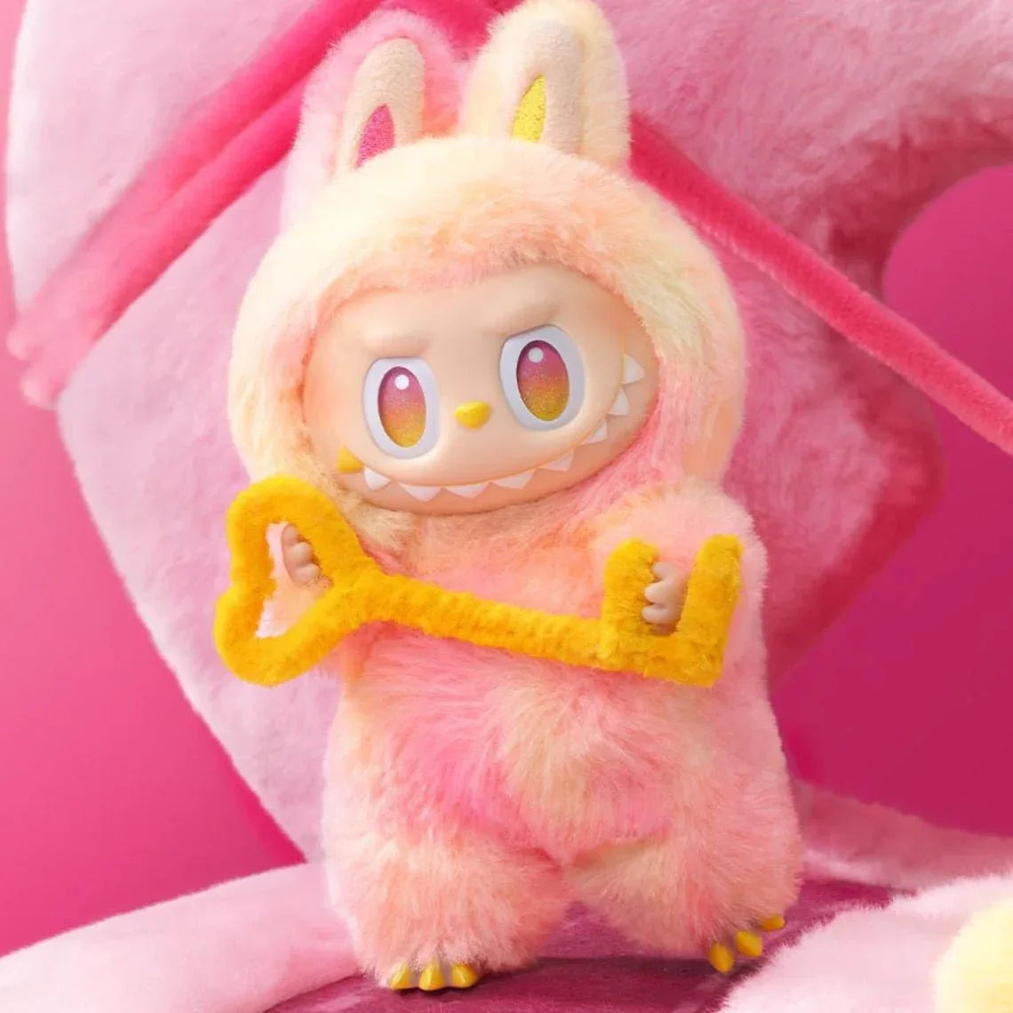 POP MART LABUBU THE MONSTERS BIG INTO ENERGY LOYALTY PELUŞ FİGÜR - Mind Türkiye