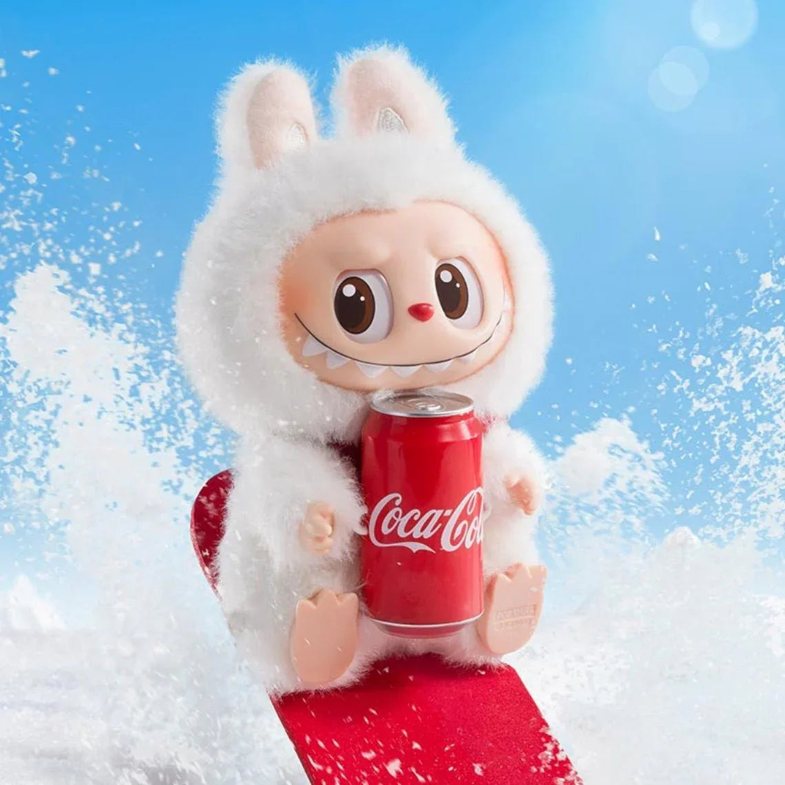 POP MART LABUBU THE MONSTERS COCA-COLA SERİSİ HAPPY FACTOR VİNİL PELUŞ FİGÜR - Mind Türkiye