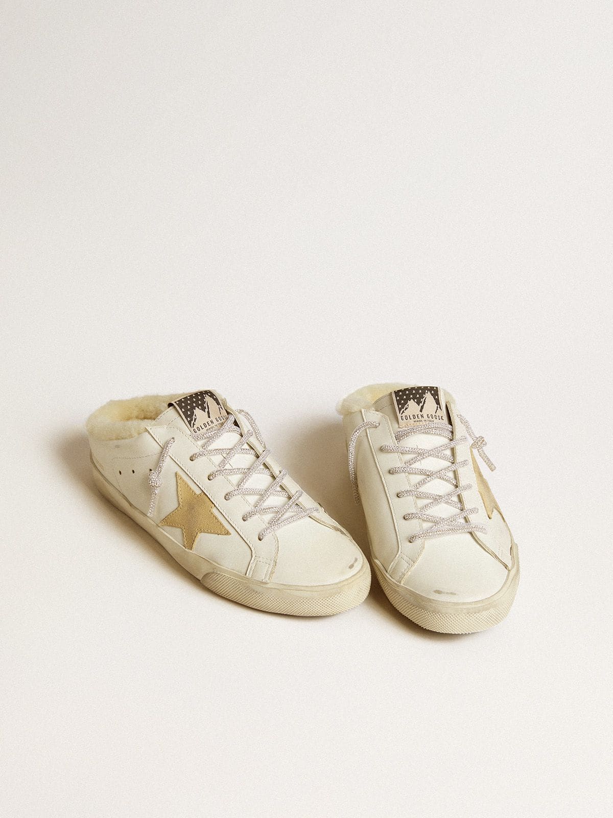 Golden Goose Women’s Super-Star Sabots With Gold Suede Star And Shearling Lining - Mind Türkiye