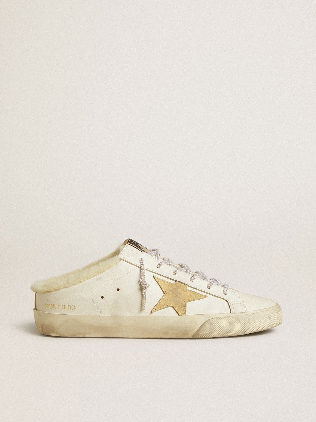 Golden Goose Women’s Super-Star Sabots With Gold Suede Star And Shearling Lining - Mind Türkiye