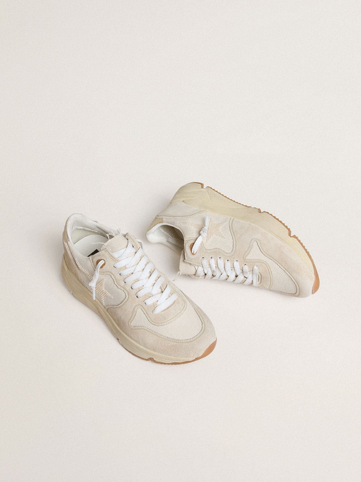 Golden Goose Women’s Running Sole In Canvas With Beige Star And Platinum Metallic Leather Heel Tab - Mind Türkiye