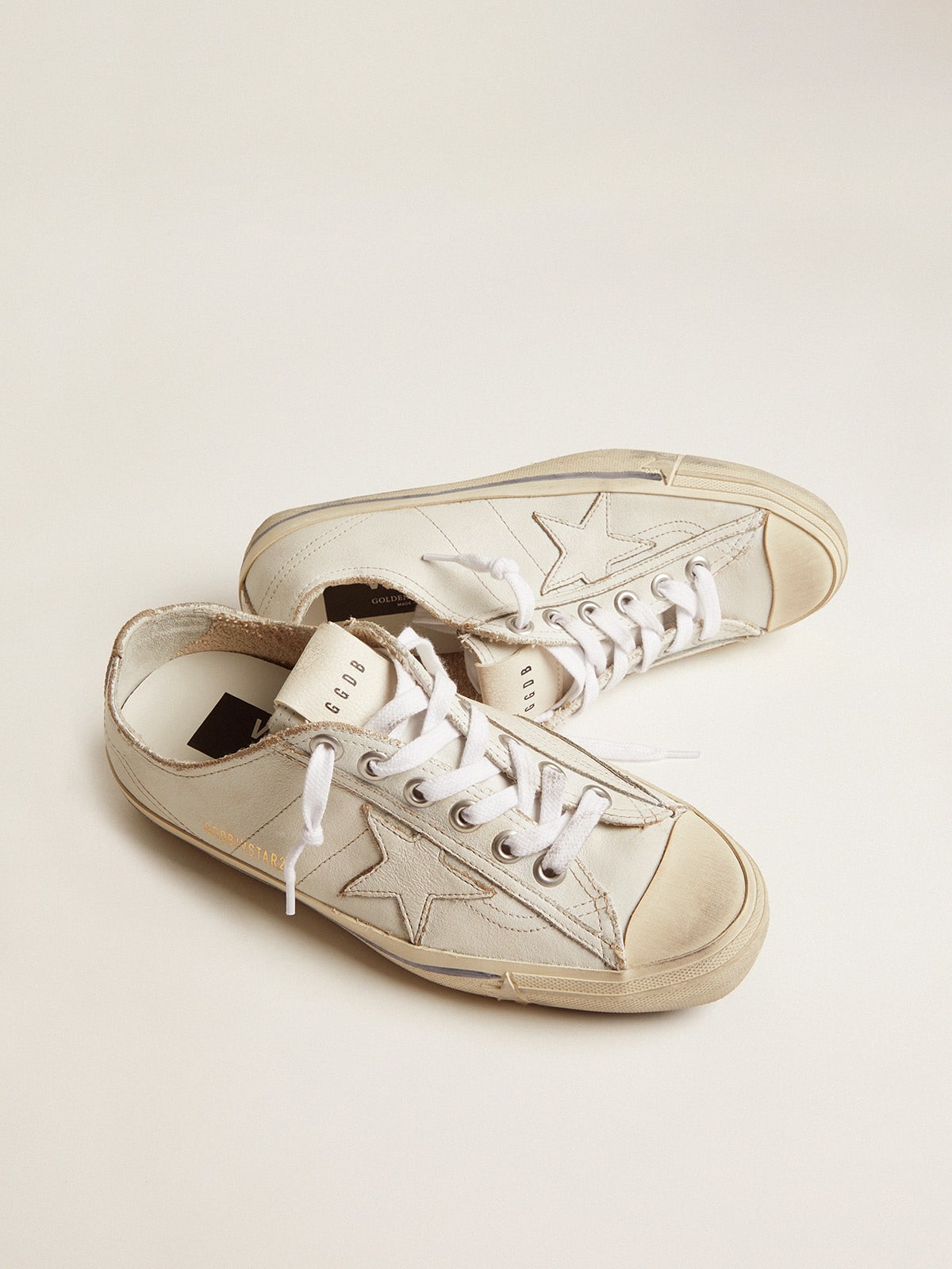 Golden Goose Women’s V-Star In Vintage Effect Leather - Mind Türkiye