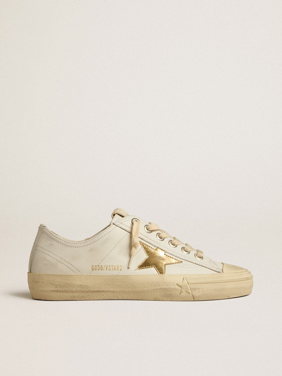 Golden Goose V-Star In White Leather With Gold Metallic Leather Star - Mind Türkiye