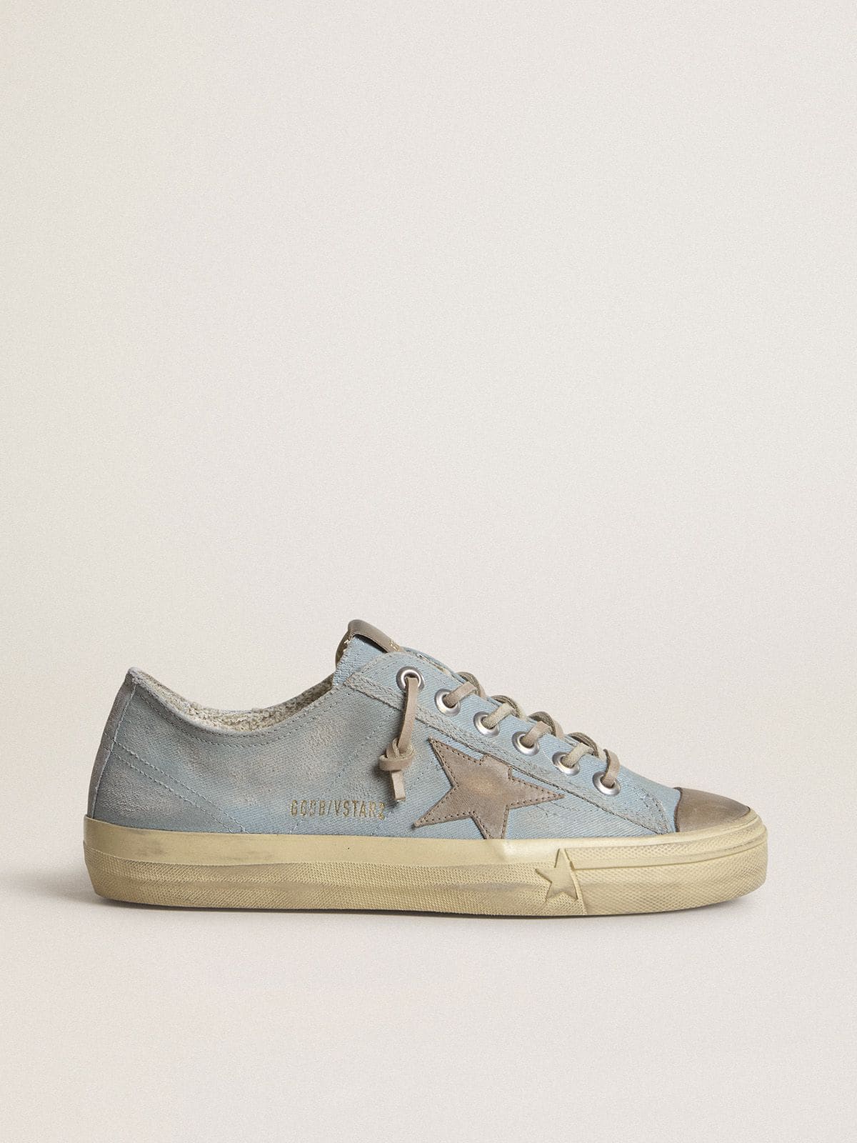 Golden Goose Women’s V-Star In Light Blue Canvas With Dove-Gray Leather Star - Mind Türkiye