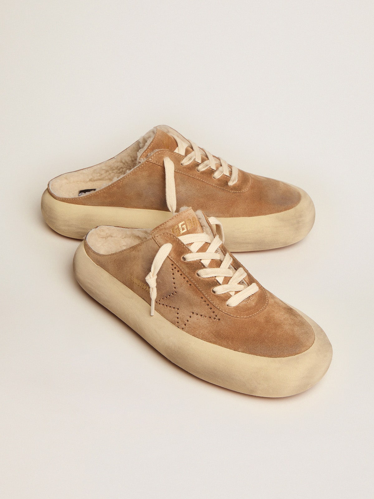 Golden Goose Women’s Space-Star Sabot Shoes In Tobacco-Colored Suede With Shearling Lining - Mind Türkiye