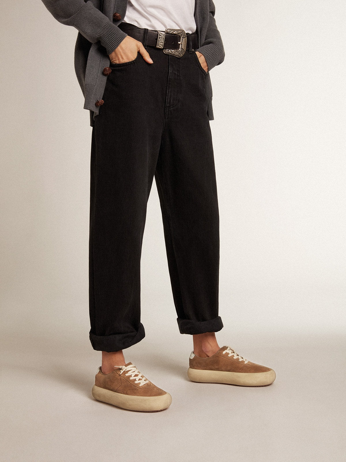 Golden Goose Women’s Space-Star In Tobacco-Colored Suede With Perforated Star - Mind Türkiye