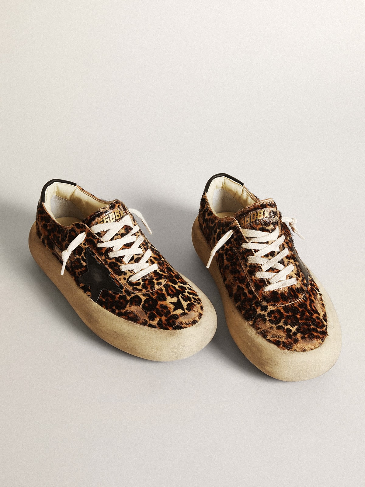 Golden Goose Women’s Space-Star In Leopard Print Pony Skin With Black Star - Mind Türkiye