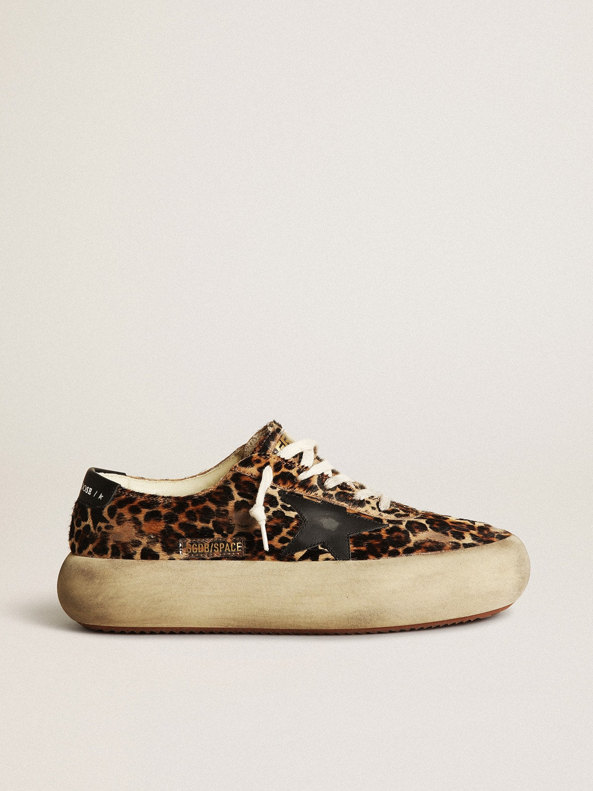 Golden Goose Women’s Space-Star In Leopard Print Pony Skin With Black Star - Mind Türkiye