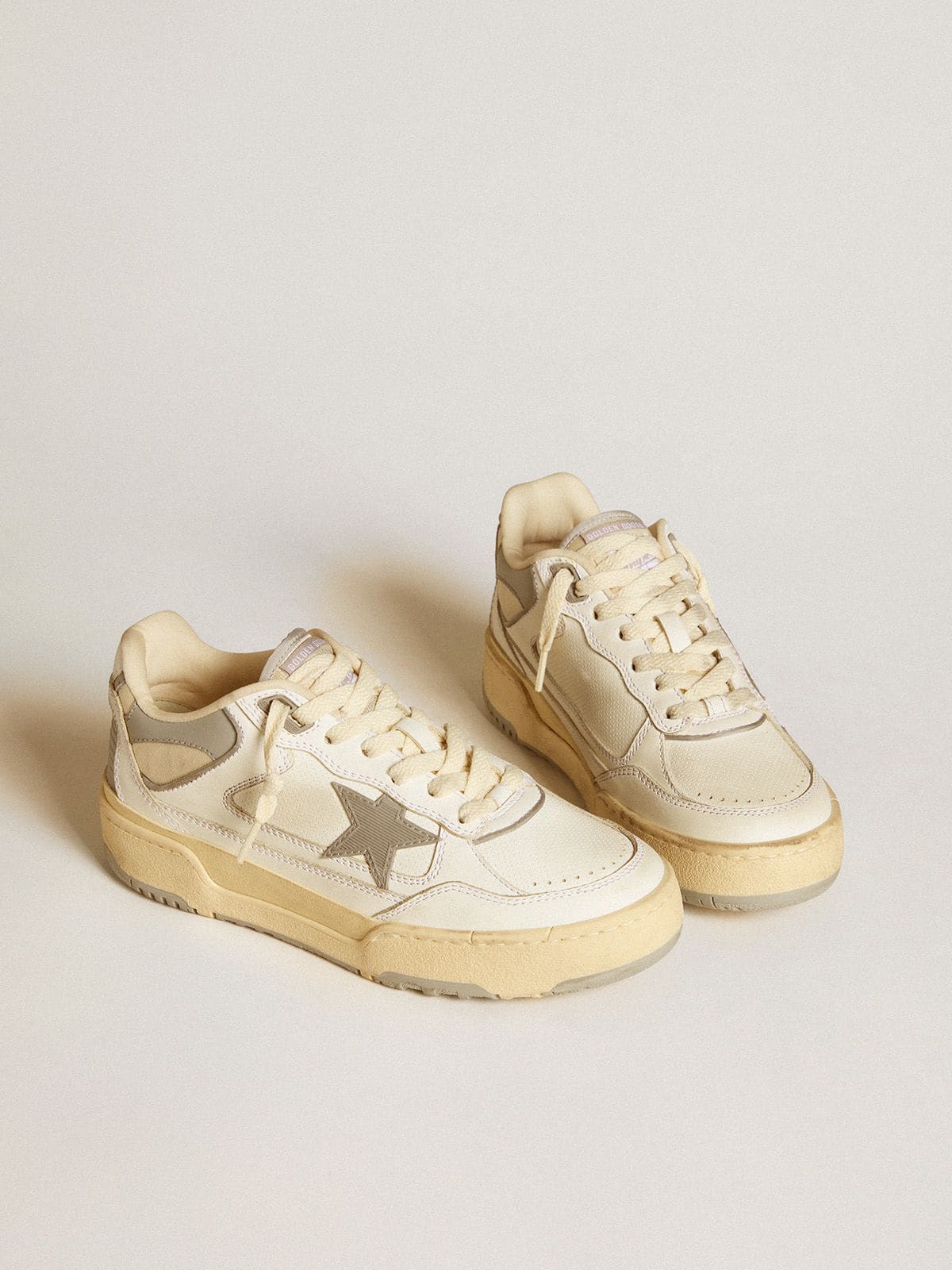 Golden Goose Women’s Forty2 With Grey Star And White Leather Heel Tab - Mind Türkiye