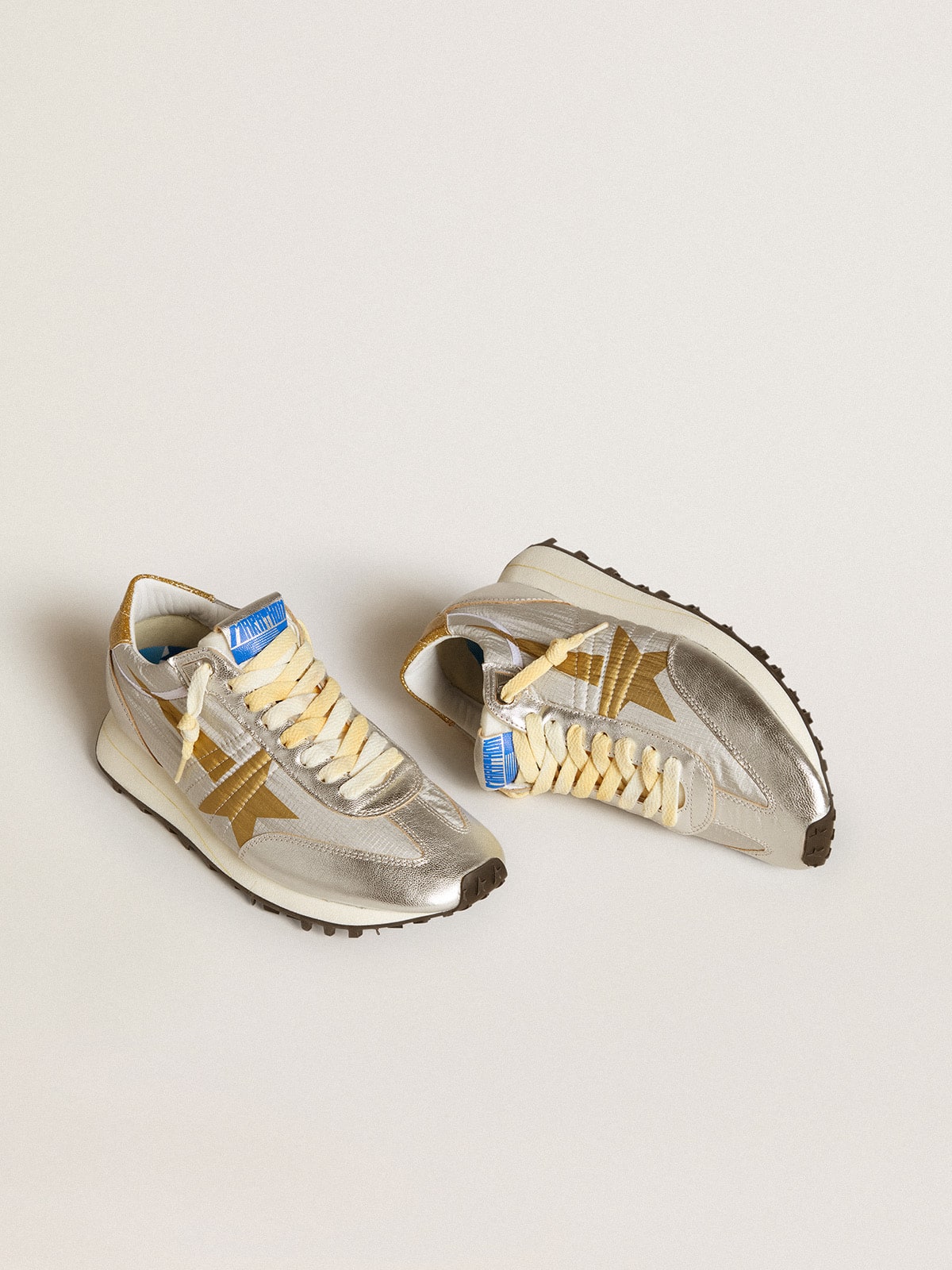 Golden Goose Women’s Marathon With Silver Ripstop Nylon Upper And Gold Star - Mind Türkiye