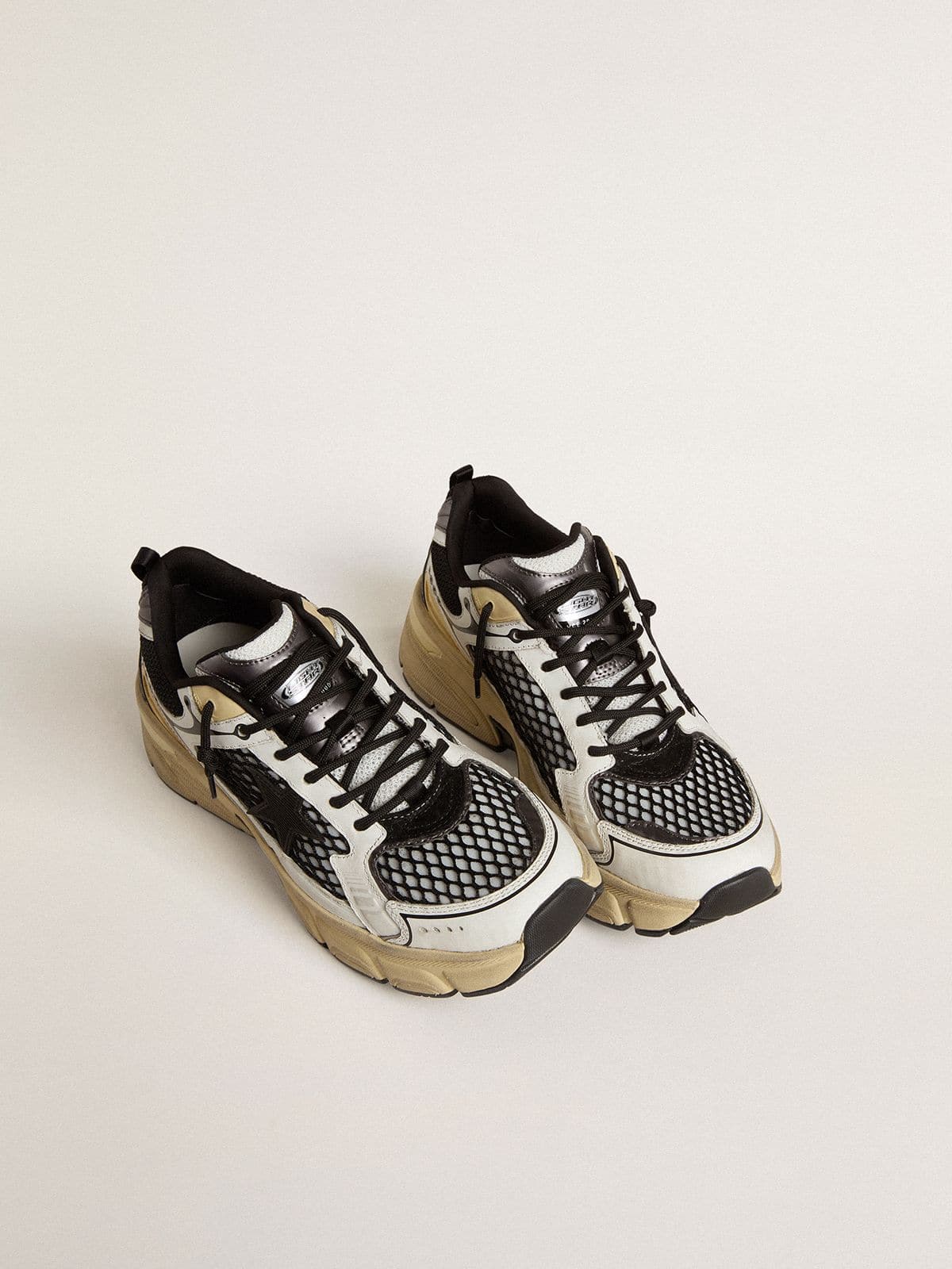 Golden Goose Women’s Lightstar In White Leather And Black Mesh With Black TPU Star - Mind Türkiye