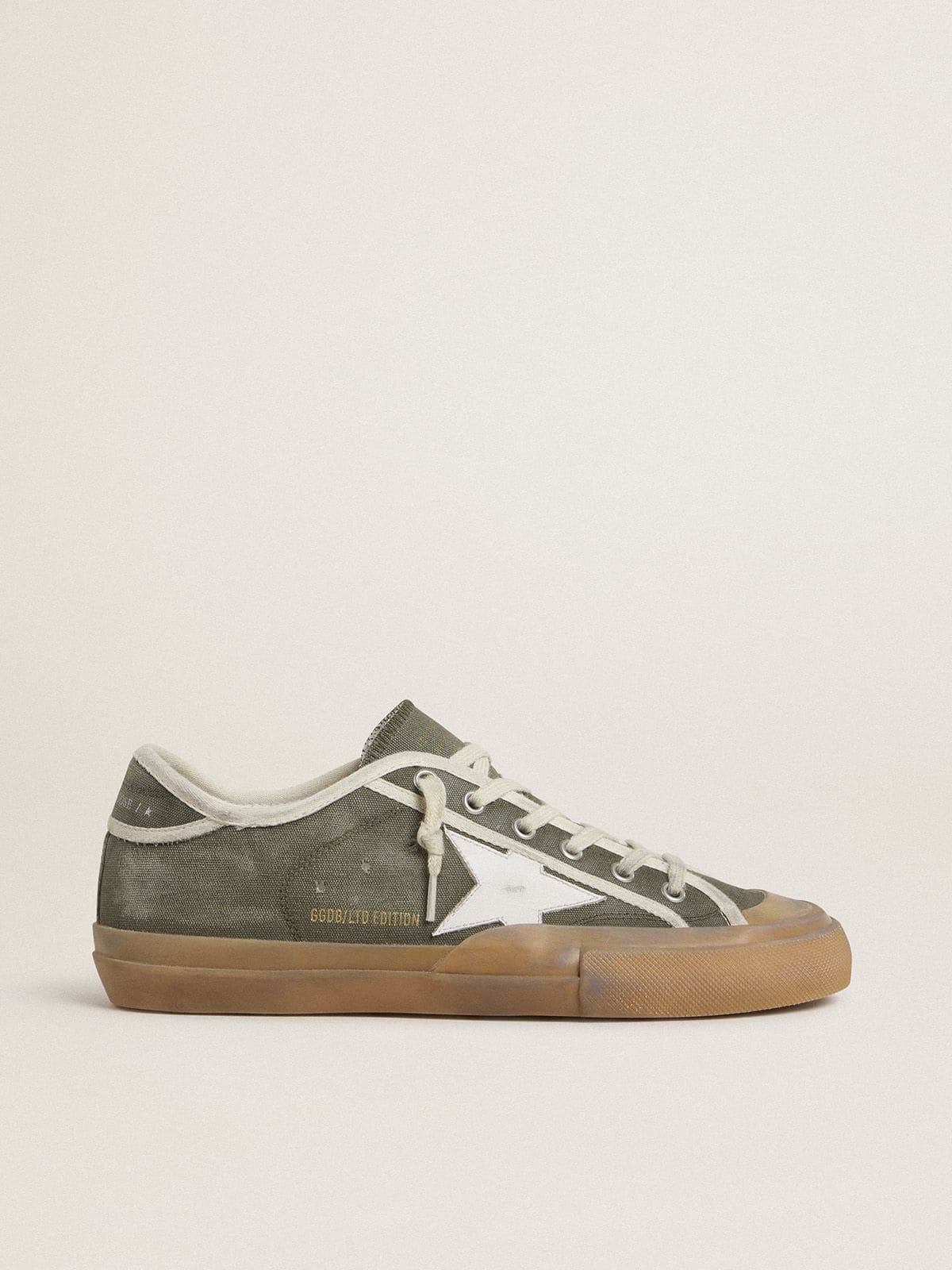 Golden Goose Women’s Super-Star LTD In Green Canvas With White Leather Star - Mind Türkiye
