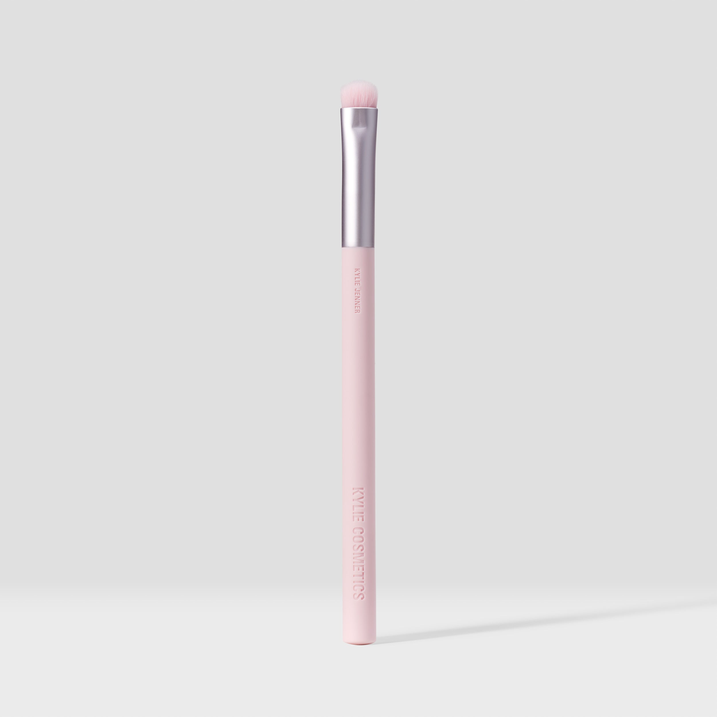 Kylie Eyeshadow Shader Brush 06