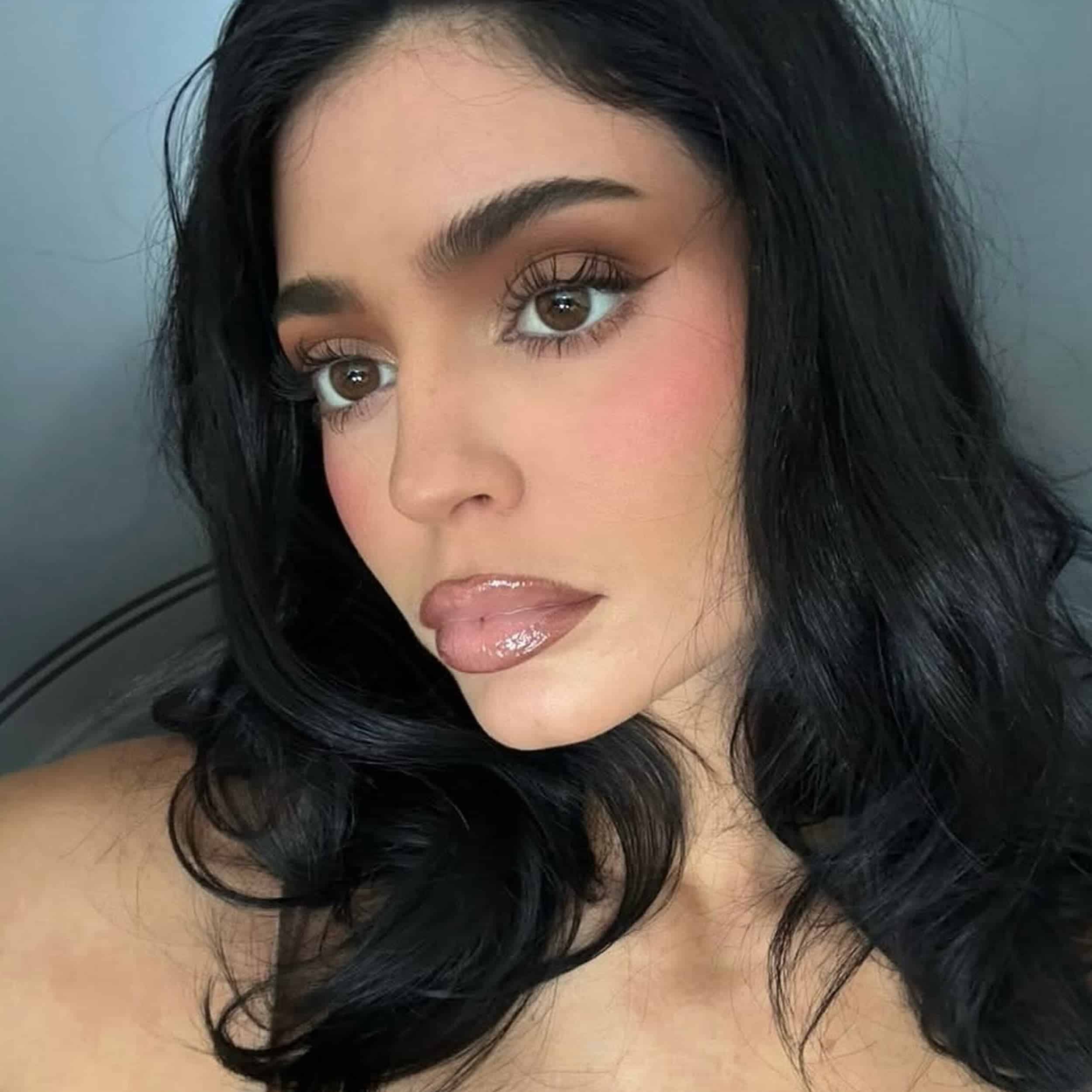 Kylie Soft Glam Look Bundle - Mind Türkiye