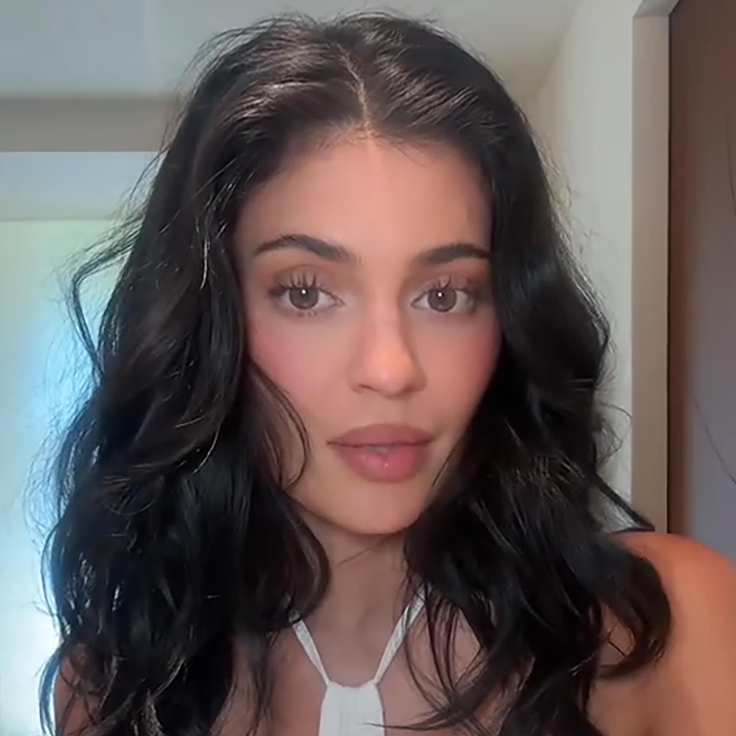 Kylie Peach Mango Look Bundle